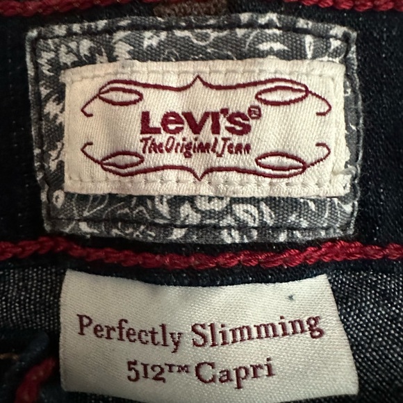 Levi's Denim 512 Capris - Picture 6 of 8